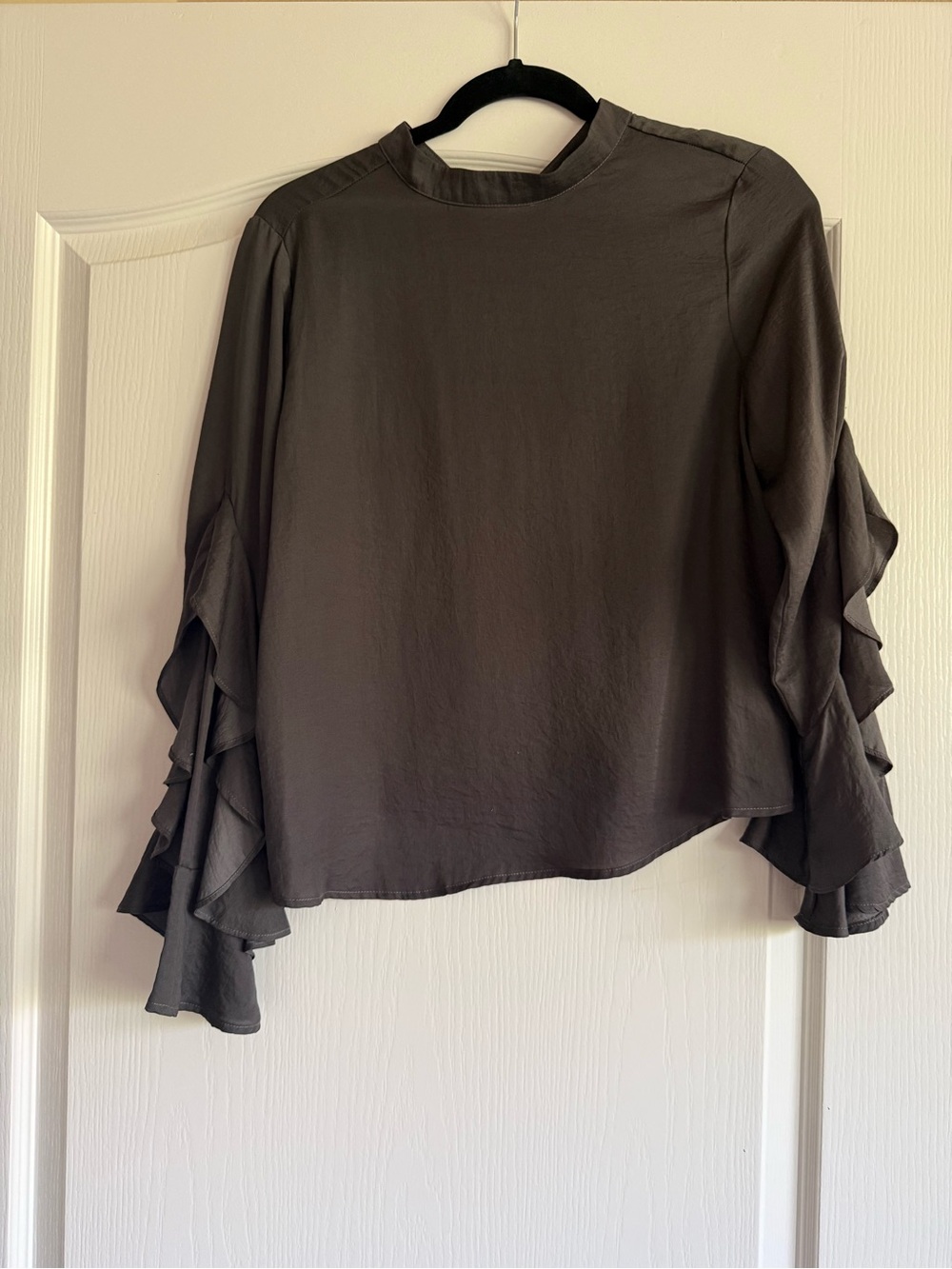 Elodie Gray Ruffle Sleeve Blouse